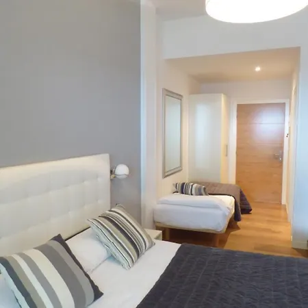 Гостьовий будинок Cr Luarri Сан-Себастьян