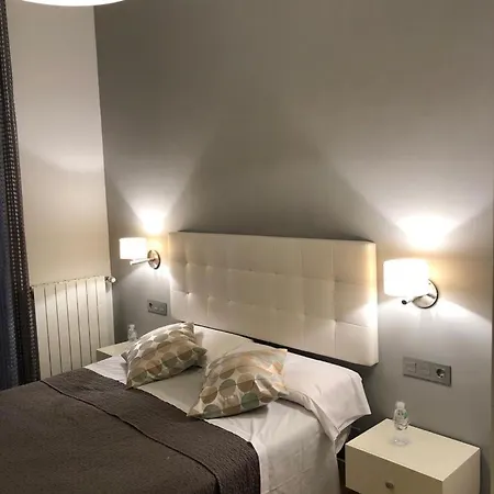 Cr Luarri Гостьовий будинок 3*