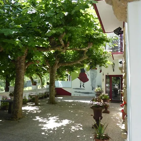 Cr Luarri 3*