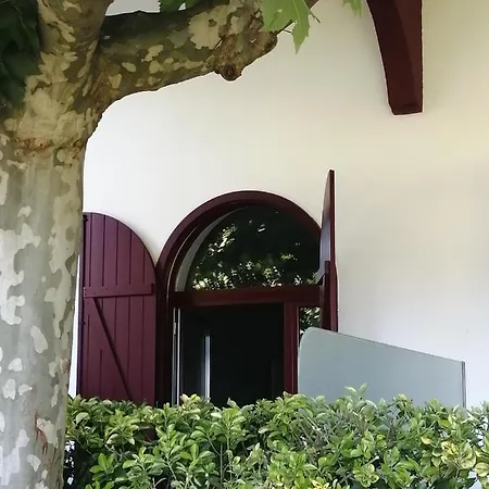 Πανσιόν Cr Luarri Σαν Σεμπαστιάν