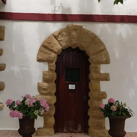 Πανσιόν Cr Luarri