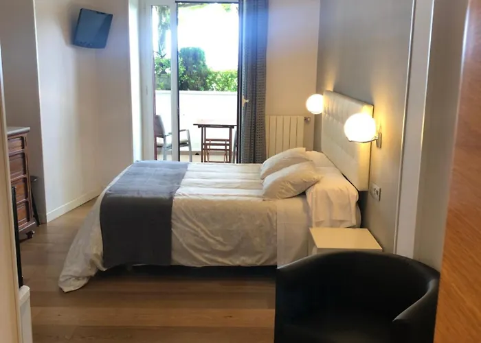 Cr Luarri 3* سان سيباستيان